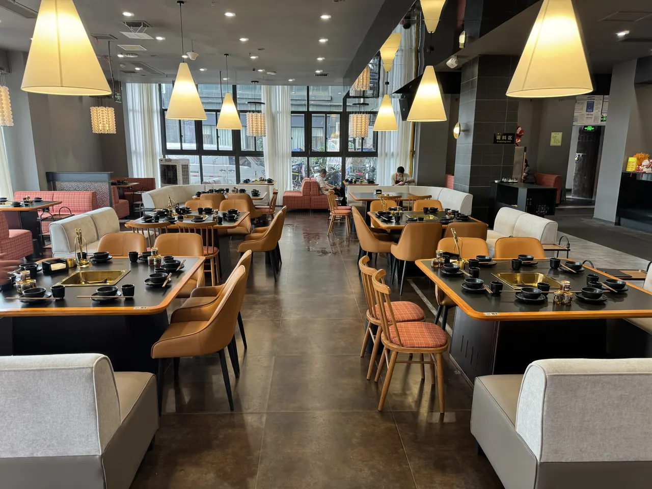 成都鹏达家具餐饮家具空间与产品